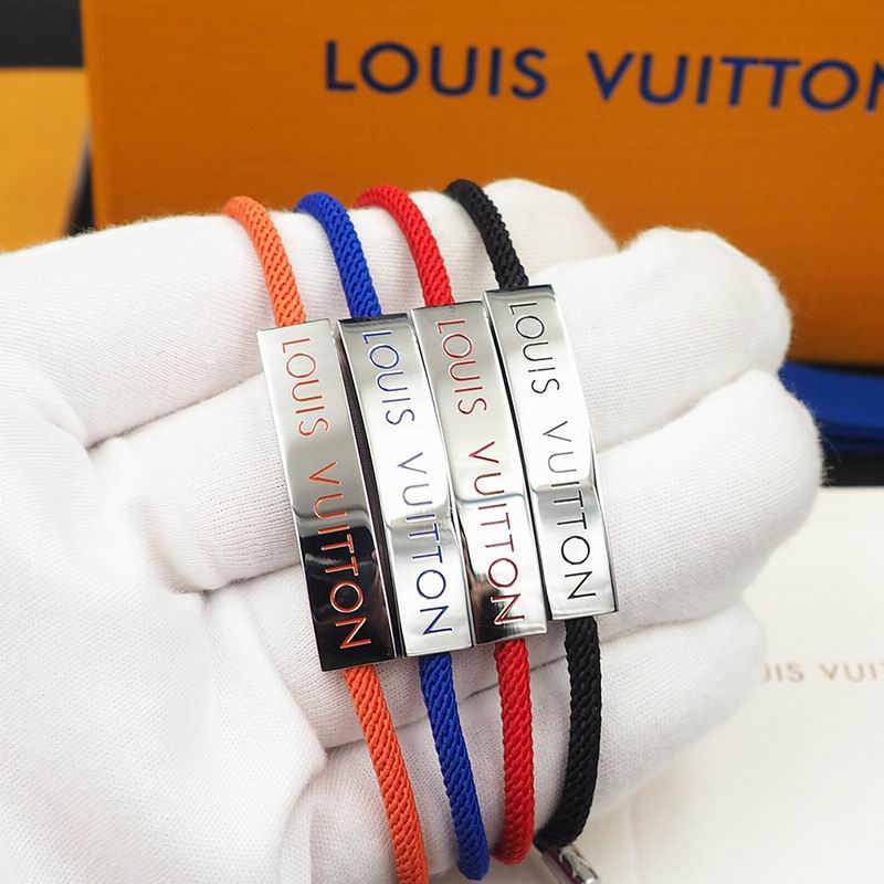LV Bracelet 07yxq10